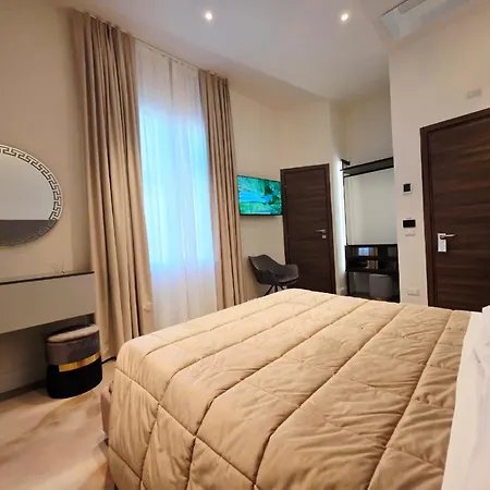 Mirarti Boutique - Witamy 3* ראפאלו