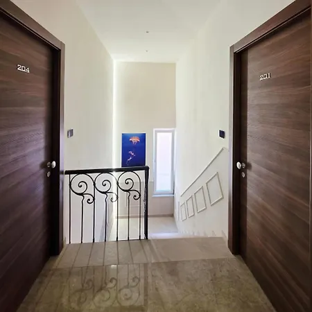 فندق Mirarti Boutique - Witamy 3*