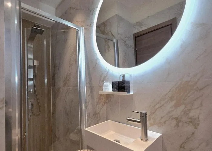 Mirarti Boutique - Witamy 3*